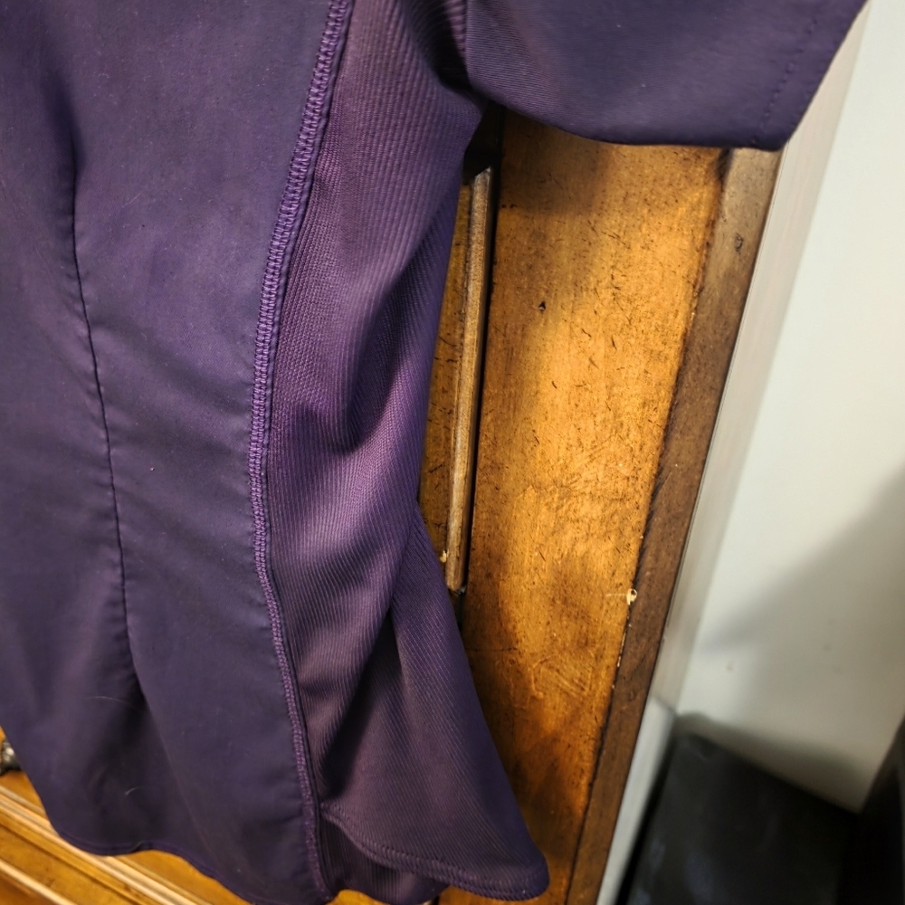 Med Couture Women's Deep Purple Short Sleeve Top - Picture 3 of 5